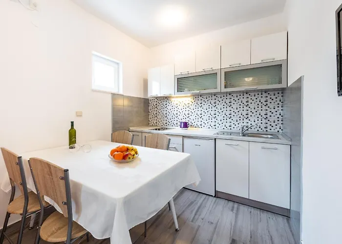 Fiorenini Apartman Mlini