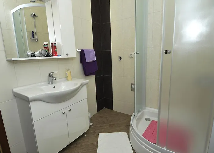 Fiorenini * مْليني