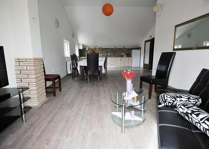 Fiorenini Apartman *