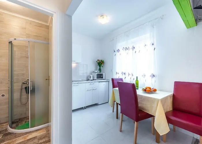 Fiorenini Apartman Mlini